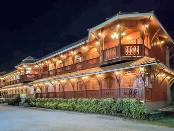 waraporn grand mountain hotel