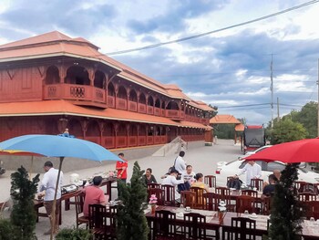 waraporn grand mountain hotel