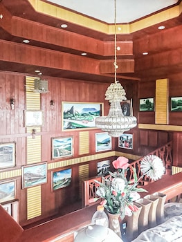 waraporn grand mountain hotel
