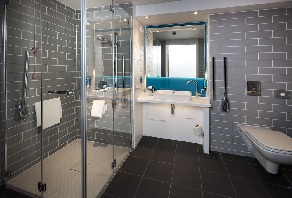 holiday inn express portsmouth north by ihg