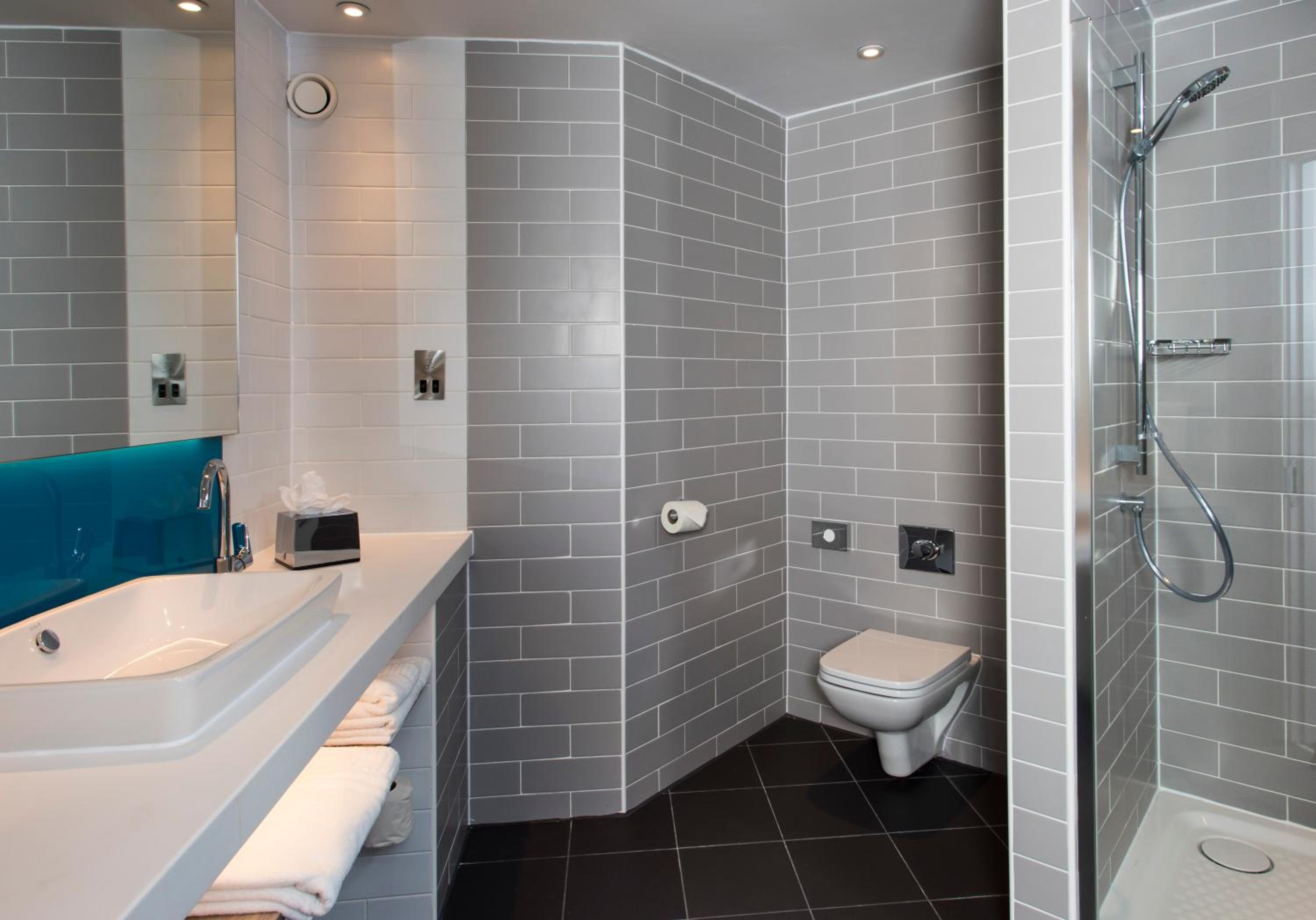 holiday inn express portsmouth north by ihg
