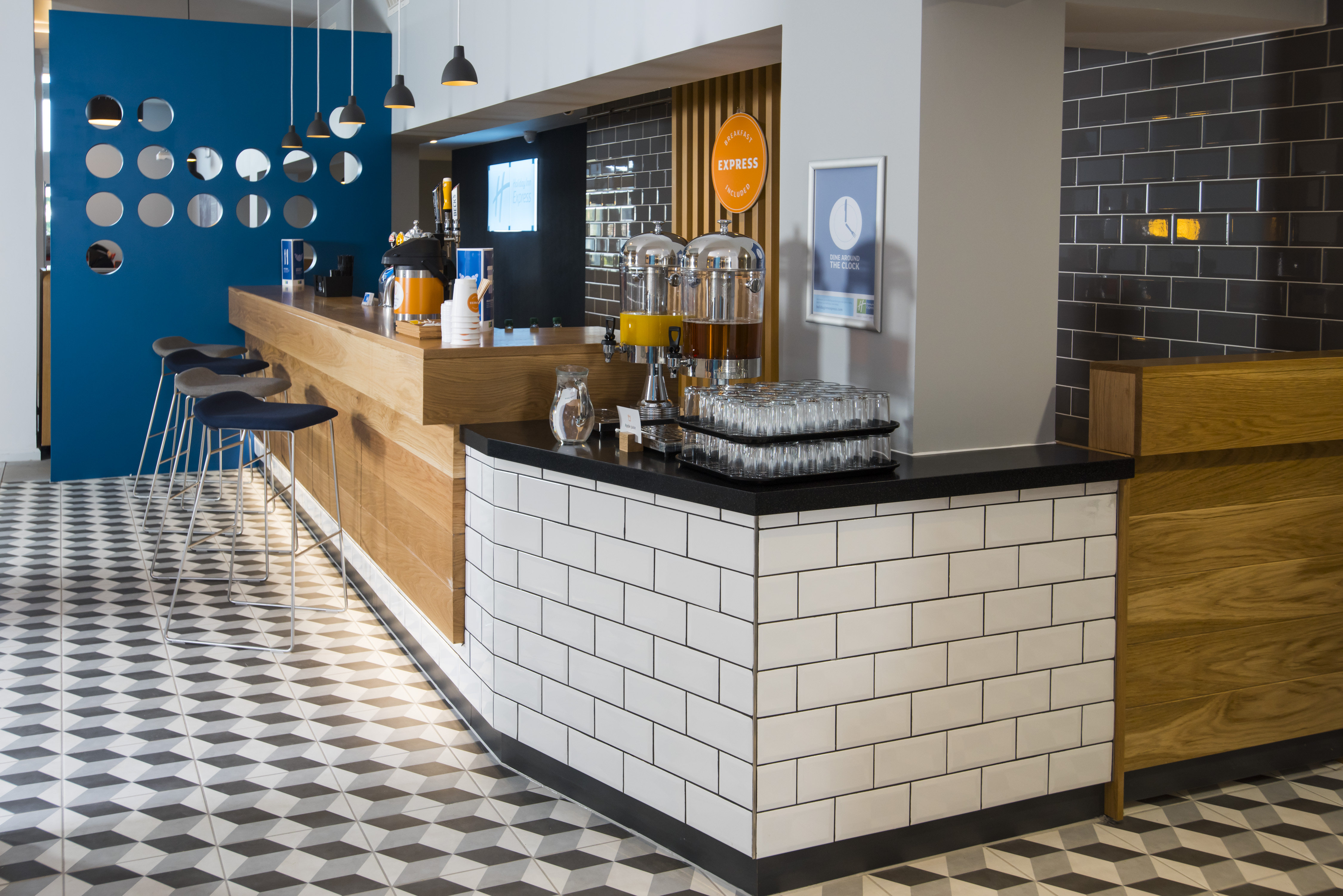 holiday inn express portsmouth north by ihg