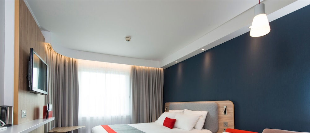 holiday inn express portsmouth north by ihg
