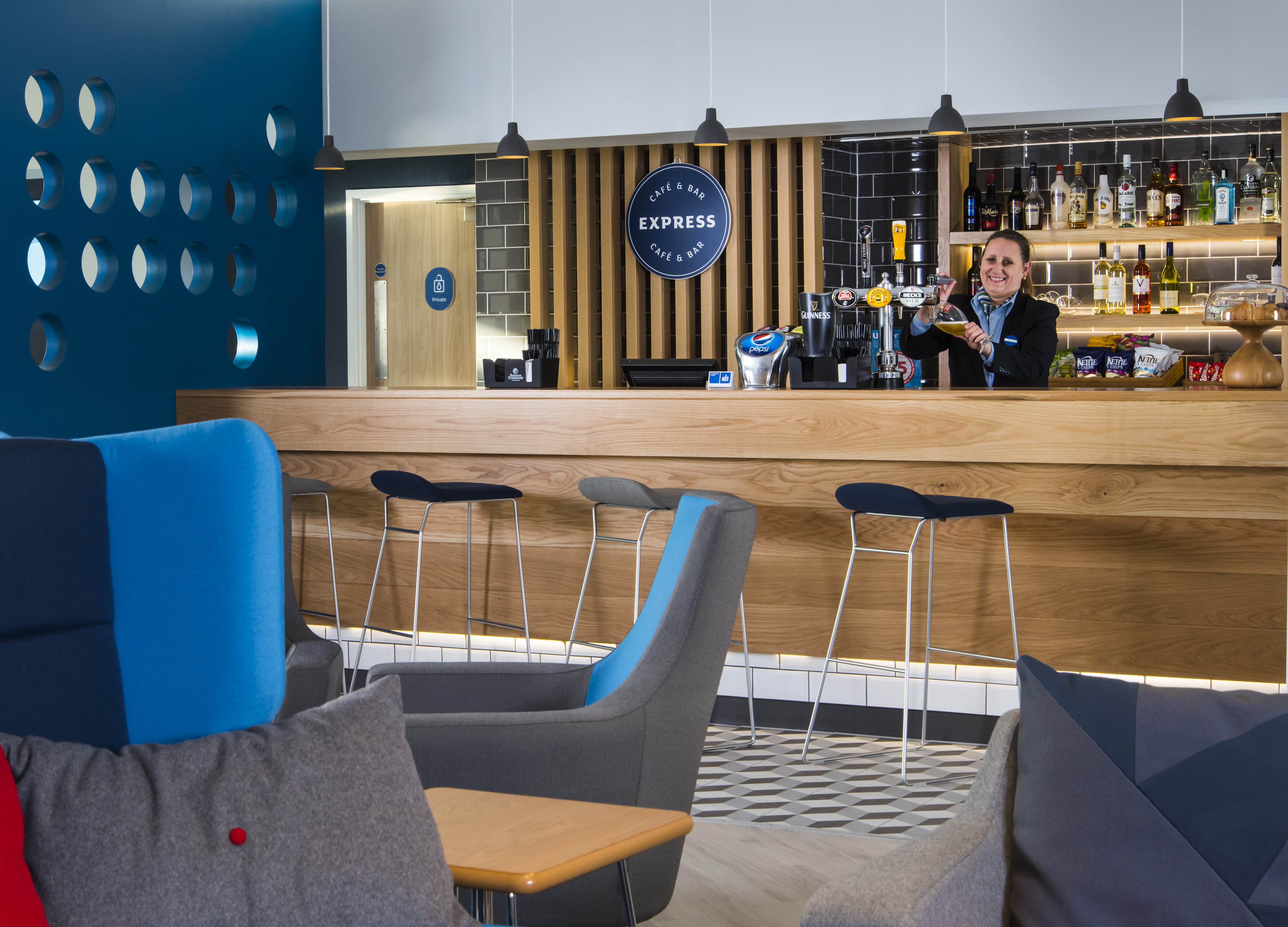 holiday inn express portsmouth north by ihg