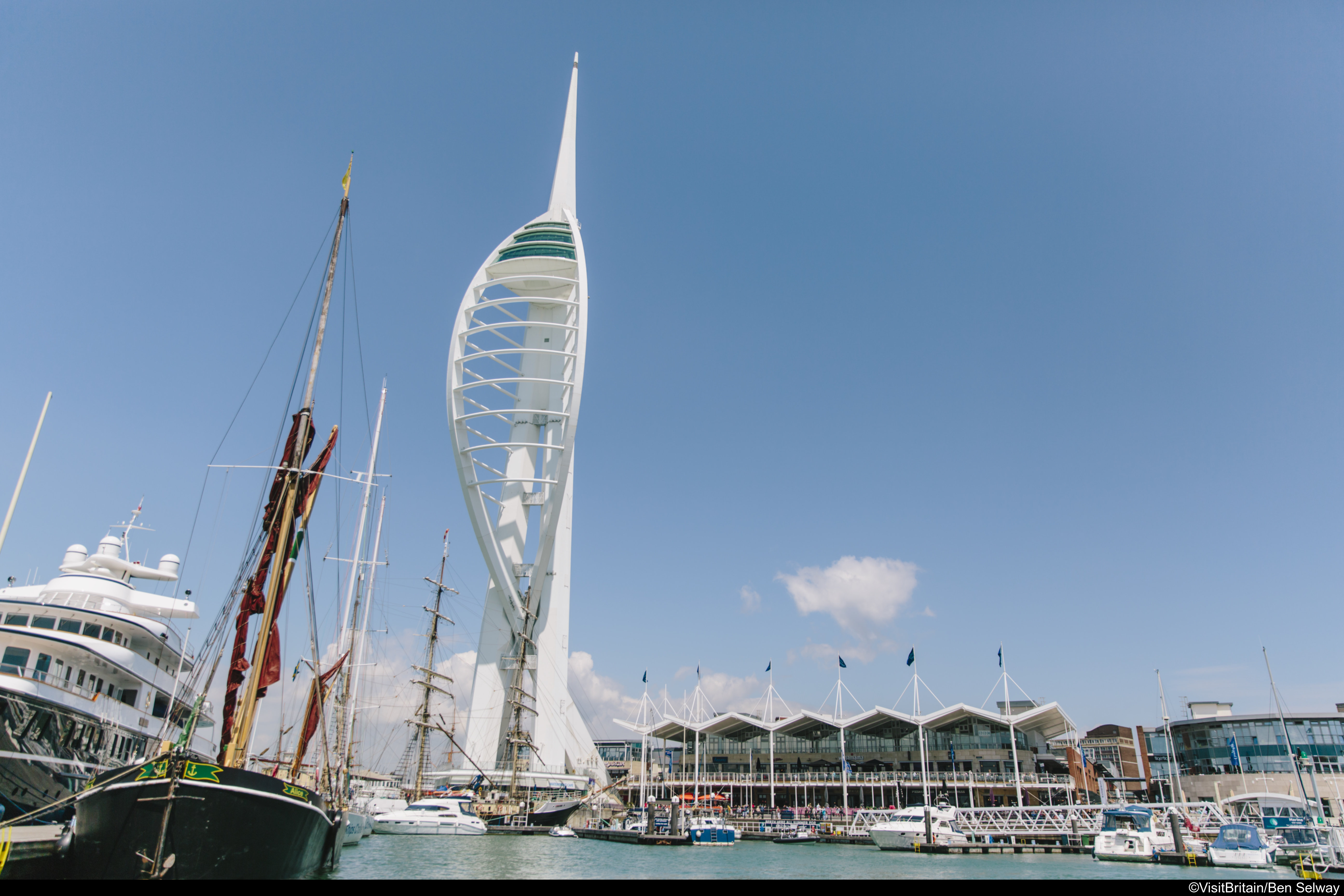 holiday inn express portsmouth north by ihg