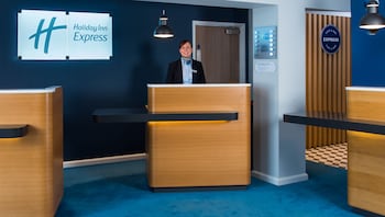 Holiday Inn Express Portsmouth - North By Ihg,Haslemere>>Hampshire,4 star