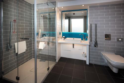 holiday inn express portsmouth north by ihg