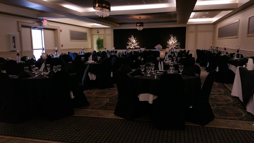 holiday inn portsmouth downtown by ihg