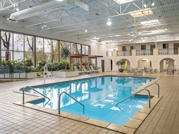 Holiday Inn Portsmouth Downtown By Ihg,Scioto>>Portsmouth,3 star