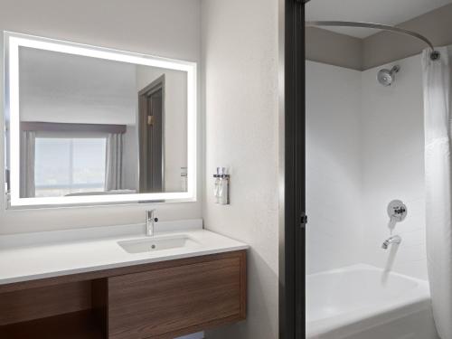 holiday inn portsmouth downtown by ihg