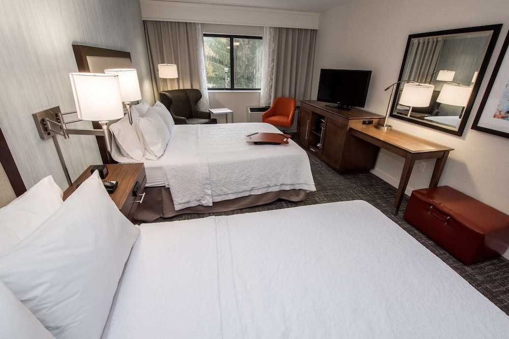 hampton inn albany western ave university area