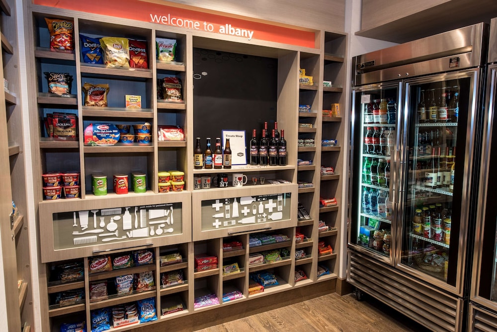 hampton inn albany western ave university area