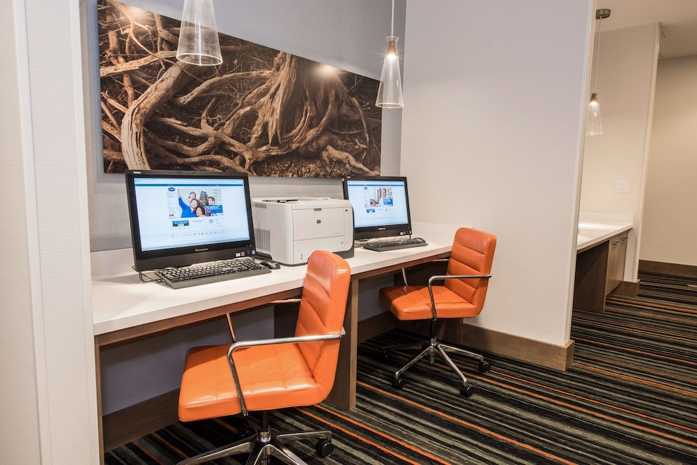 hampton inn albany western ave university area