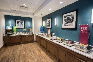 hampton inn albany western ave university area