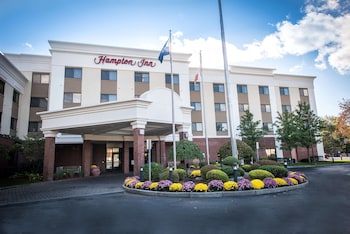 hampton inn albany western ave university area
