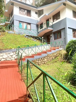 Ayur Mount Resort & Spa,,3 star