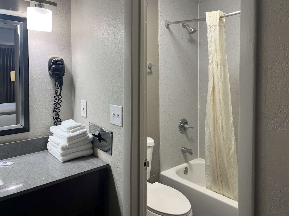studio 6 charlotte nc airport south