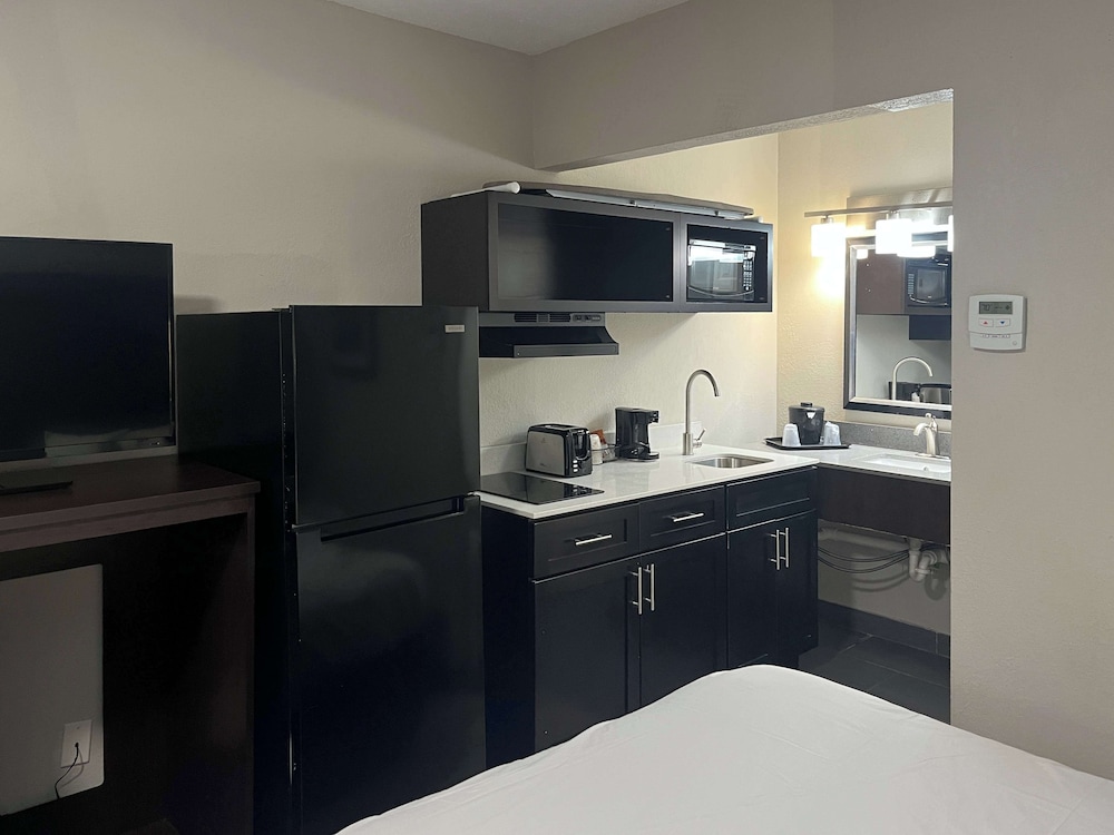 studio 6 charlotte nc airport south