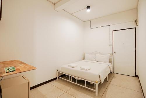 Go Inn Asiatique,,2 star