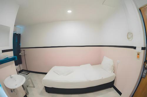 mitr inn phuket old town