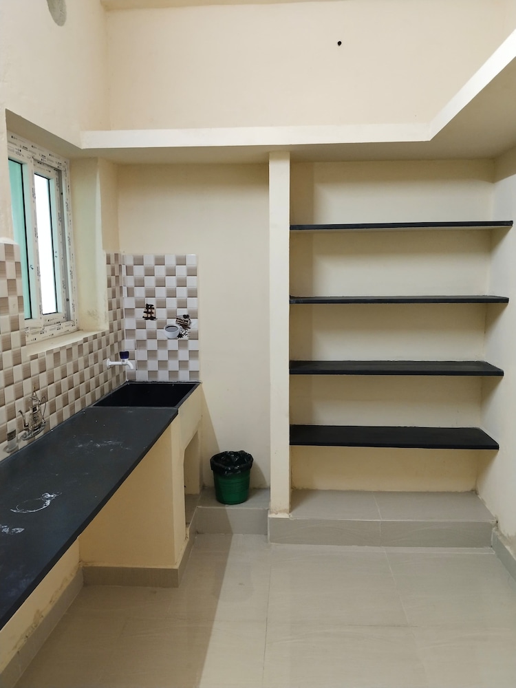 srinivasa residency inn