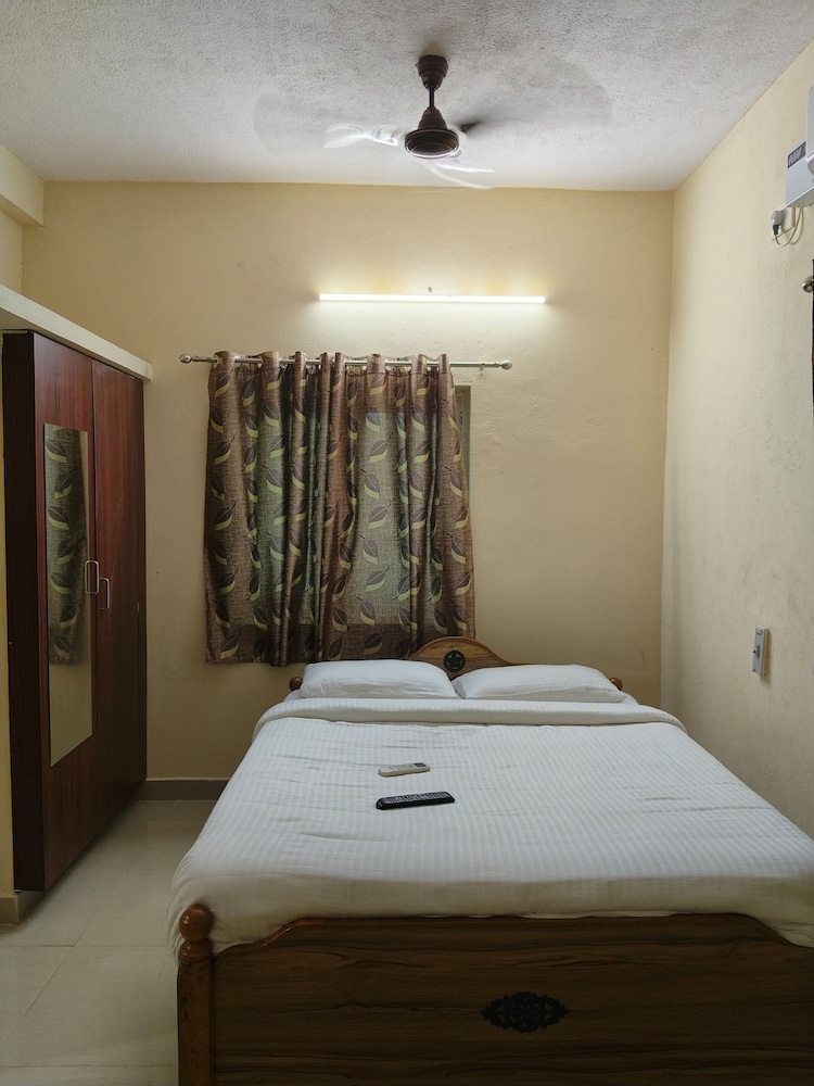 srinivasa residency inn