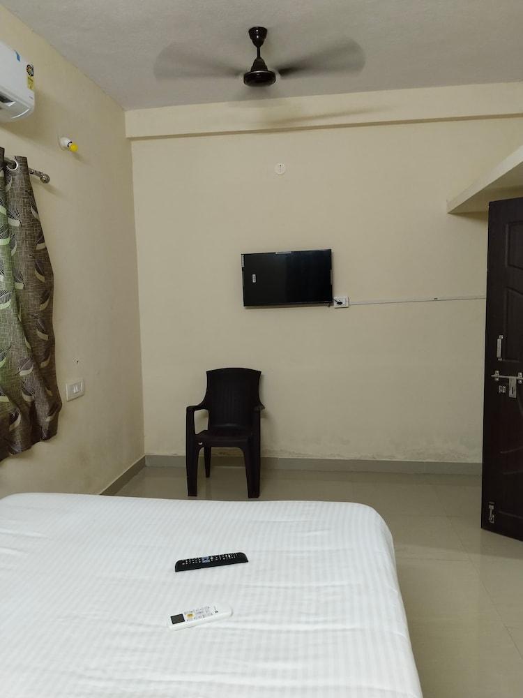srinivasa residency inn