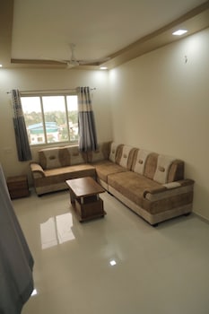 Antique Homestay Daman,,2 star