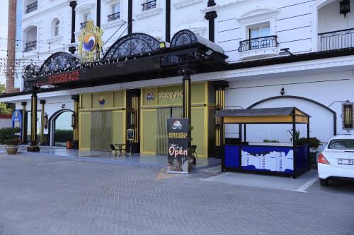 claridge star hotel
