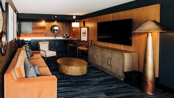 the trail hotel