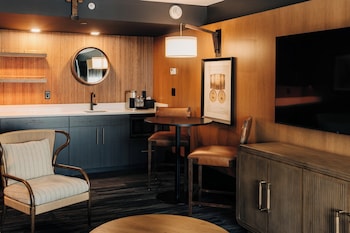 the trail hotel