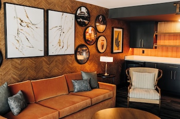 the trail hotel