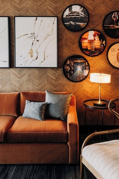 the trail hotel