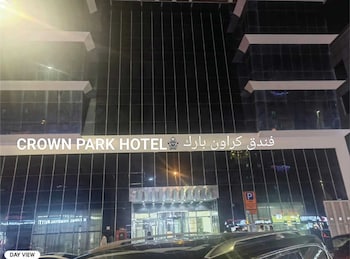 crown park hotel