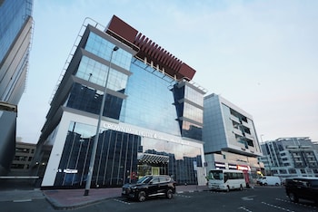 crown park hotel