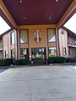 Park Inn Motel,1250 A St Ne,3 star