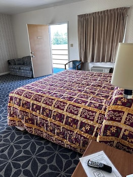 Park Inn Motel,1250 A St Ne,3 star