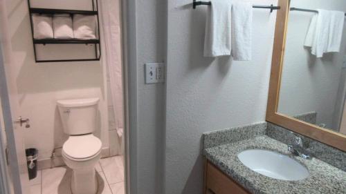 rodeway inn yuma downtown