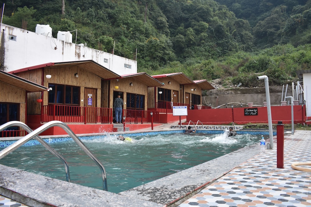 grandeurs tiger estate