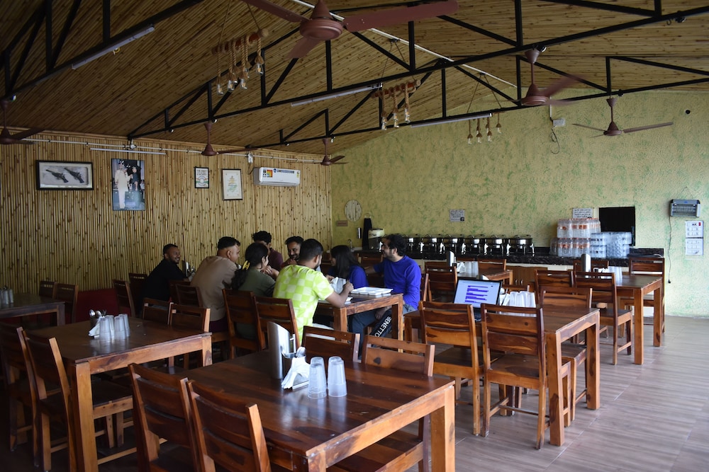 grandeurs tiger estate