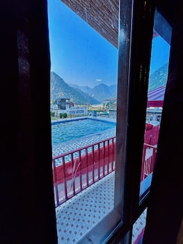 grandeurs tiger estate