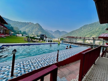 grandeurs tiger estate