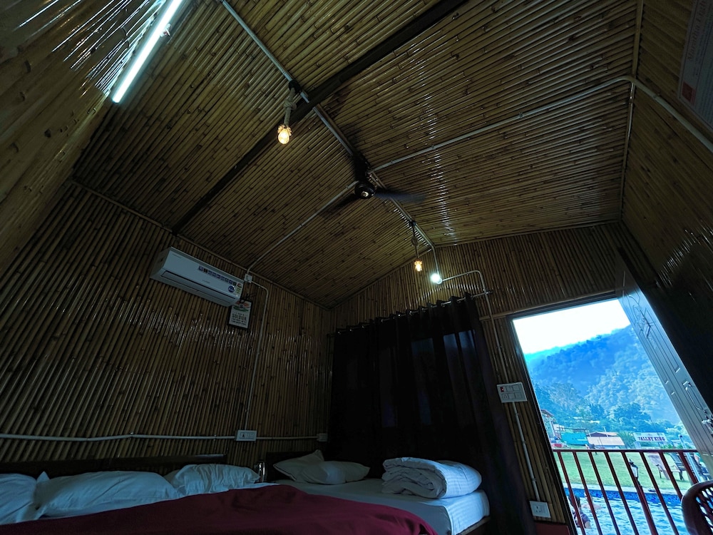 grandeurs tiger estate