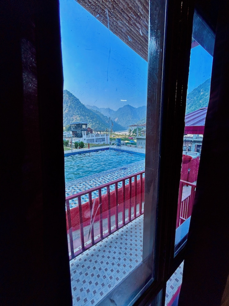 grandeurs tiger estate