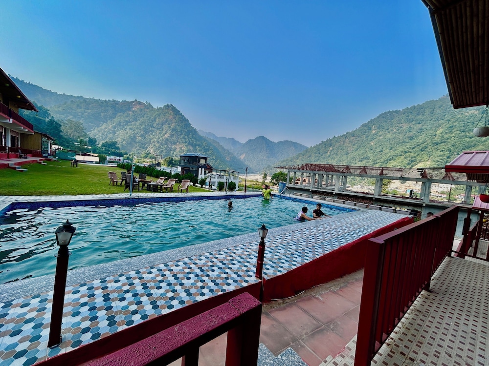 grandeurs tiger estate