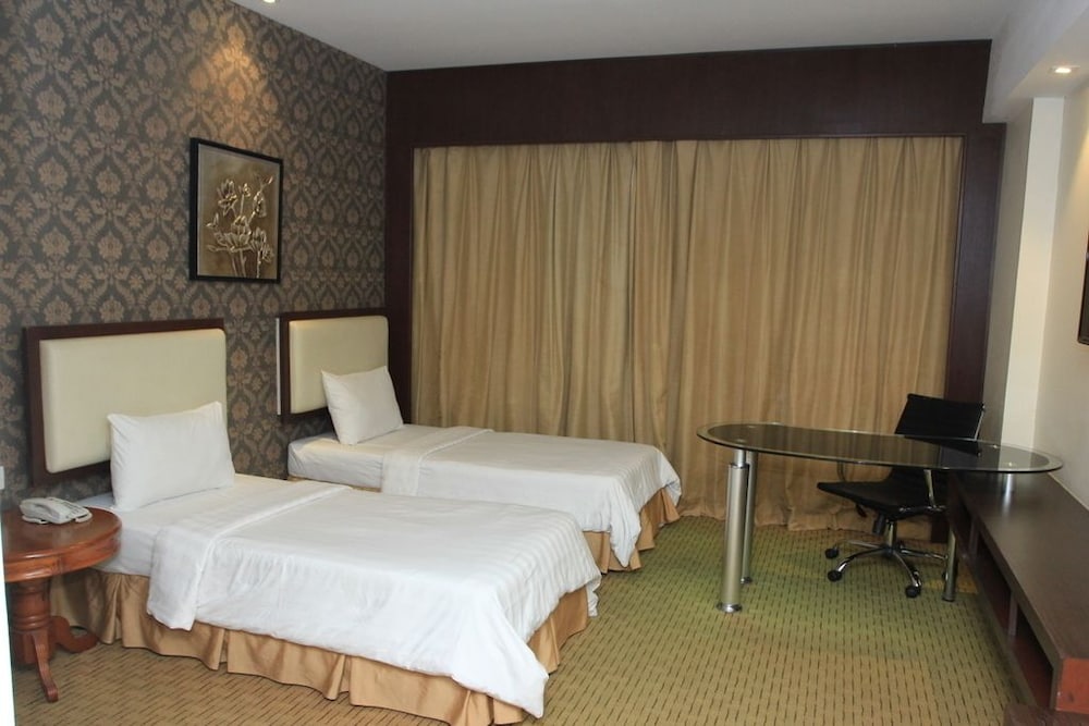 the tres hotel