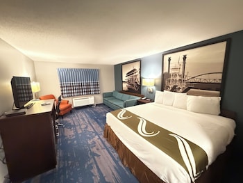 Northwood Inn Prairie Du Chien,,2 star