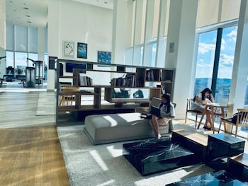 the platinum suites klcc by sky pool