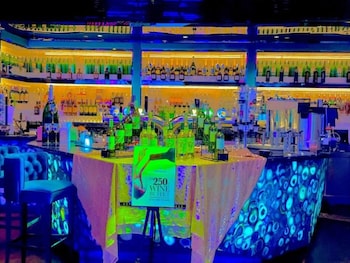 the platinum suites klcc by sky pool