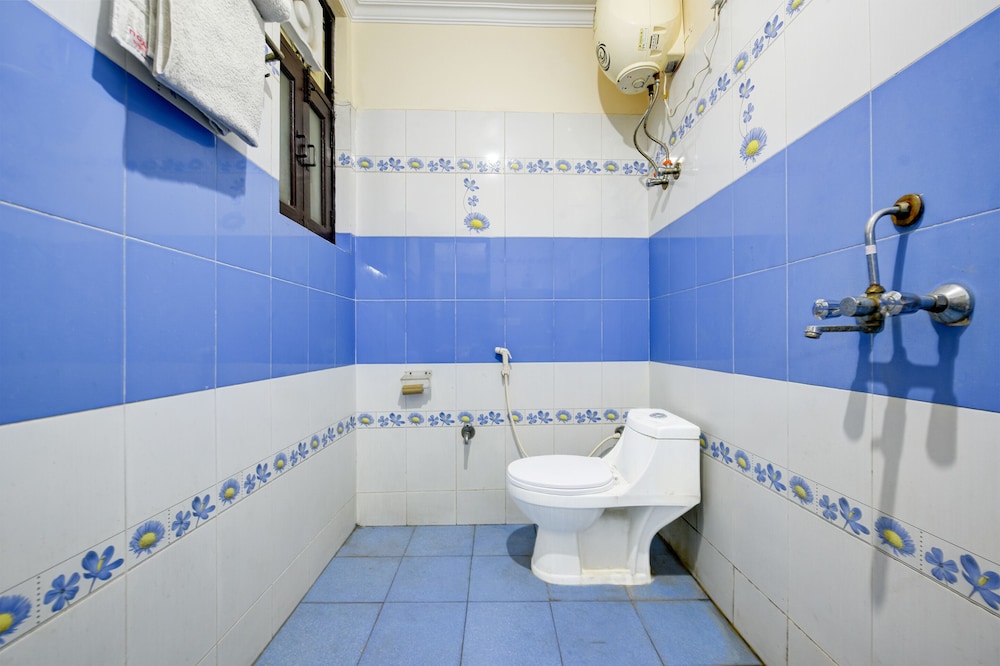 room hotel mayank plaza near igi airport